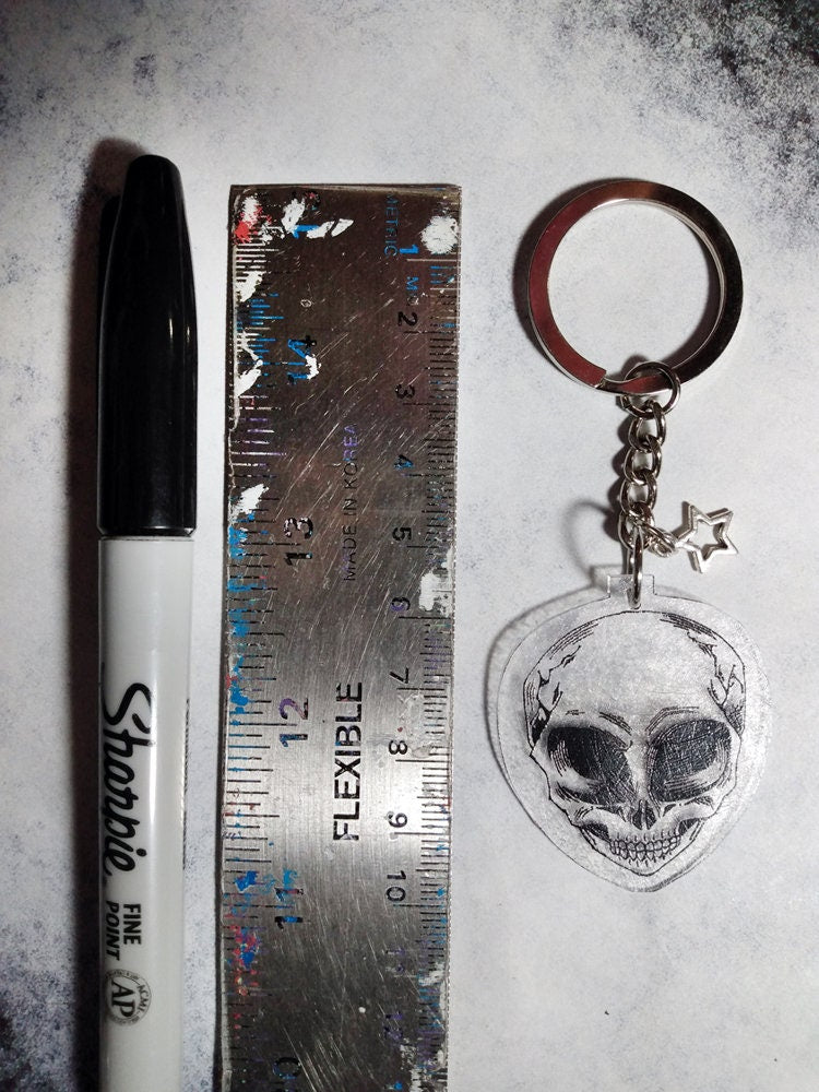 Little Gray Alien Skull Acrylic Charm Keychain